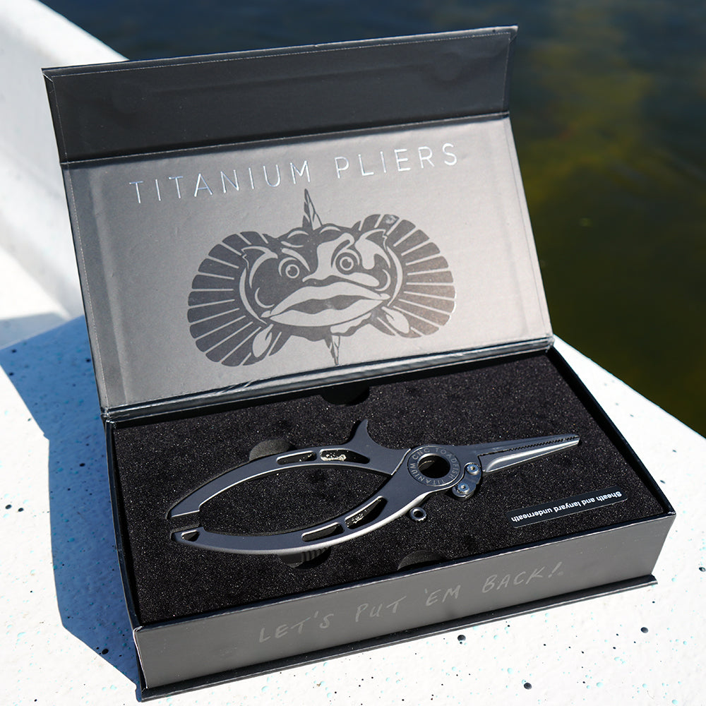 7.5" Titanium Pliers - Toadfish - Fishing Accessories